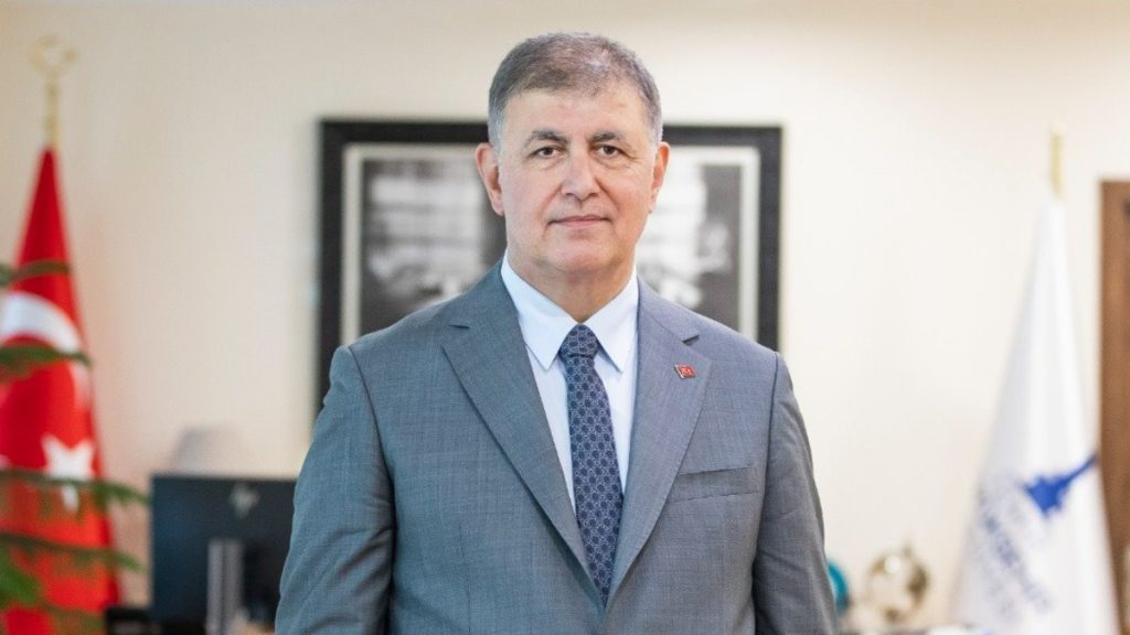 Cemil Tugay, CHP'den İstifa Etti: CHP İzmir’de Peş Peşe İstifalar