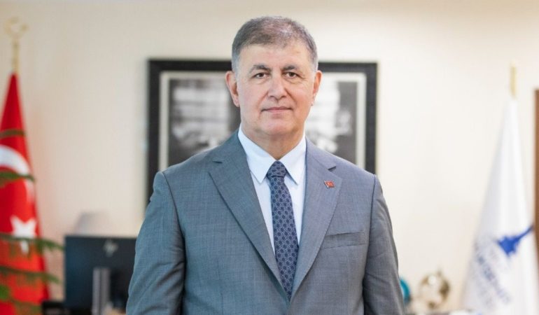 Cemil Tugay, CHP'den İstifa Etti: CHP İzmir’de Peş Peşe İstifalar