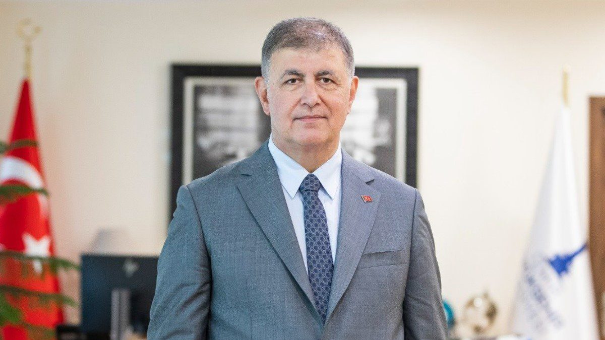 Cemil Tugay, CHP'den İstifa Etti: CHP İzmir’de Peş Peşe İstifalar