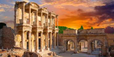 Bayramda Efes Antik Kenti'ne 119 Bin 143 Ziyaretçi Geldi