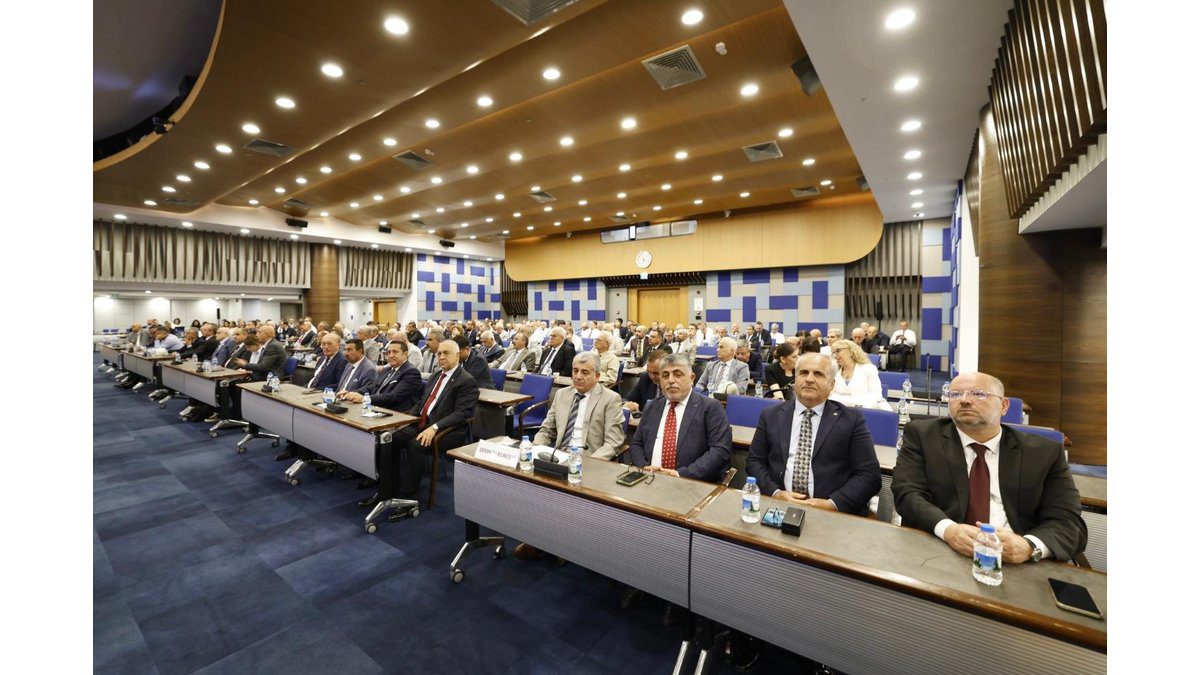 İzto Meclisi’nde Gündem Çeşme Projesi