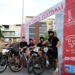 Karşıyaka Belediyesi’nden Türkiye’de Bir İlk: Heyecan Dolu Pump Track Gece Yarışı!
