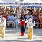 Selçuk Şen Şeftali Şenliği Belevi'de Düzenlendi