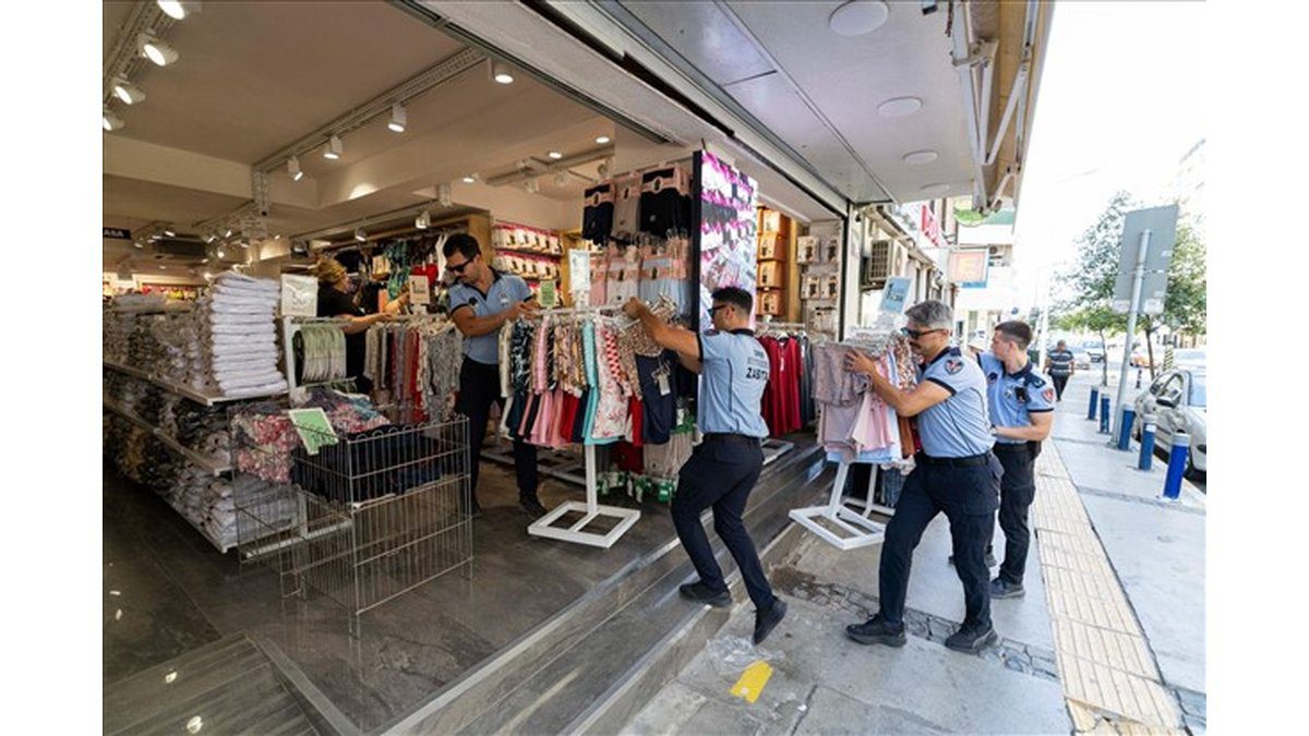 Ana Arterlerde Kaldırım İşgaline Geçit Yok