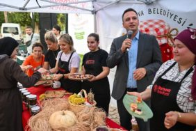 Bornova’da Doğal Lezzetler Halkla Buluşuyor