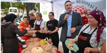 Bornova’da Doğal Lezzetler Halkla Buluşuyor