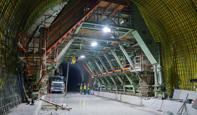 Onat Tüneli İzmir Trafiğine Nefes Aldıracak