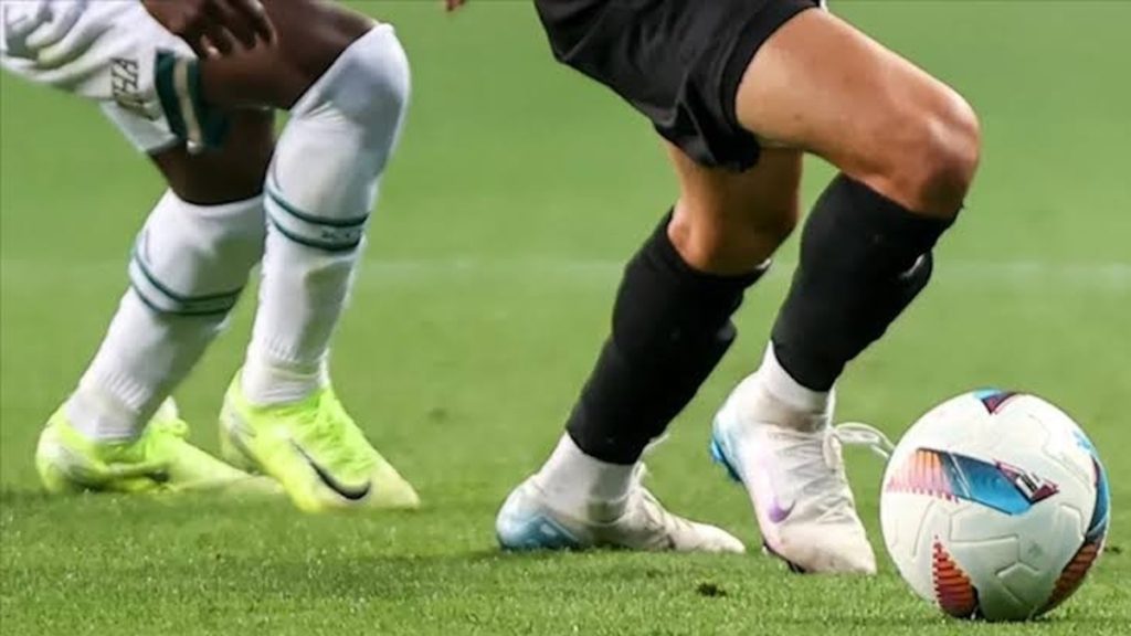 Canlı Futbol Takibinde Skorun Ötesi: Maçın Hikâyesi Nasıl Okunur?