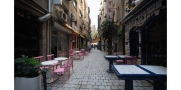 Kıbrıs Şehitleri Caddesi’nin Zemini Yenileniyor