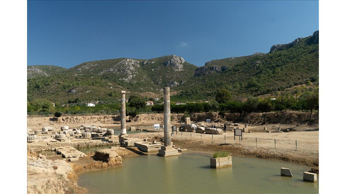Klaros’ta 3 Bin 300 Yıllık Kehanetin İzinde